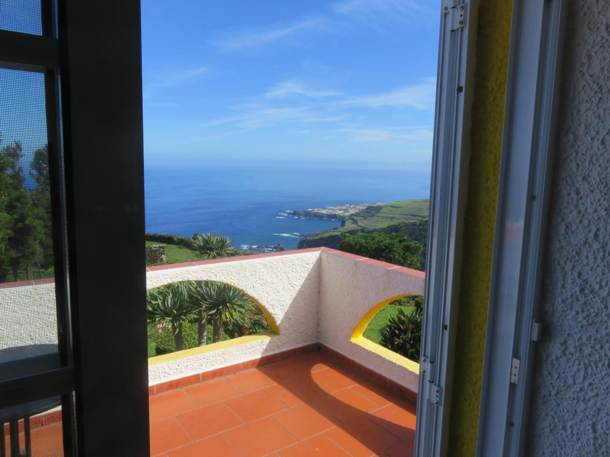 Villa Cedros Santa Cruz das Flores Ruang foto